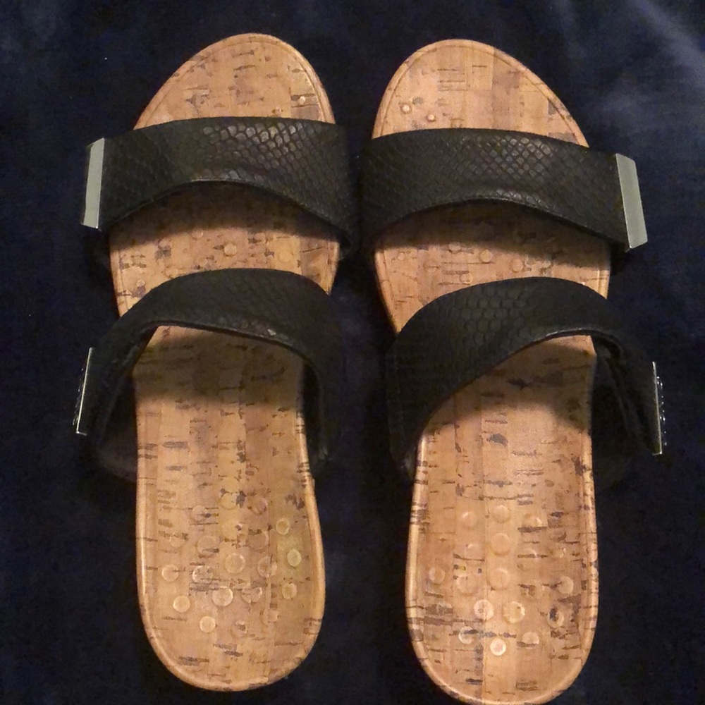 Vionic Atlantic Pepper Wedge Sandal